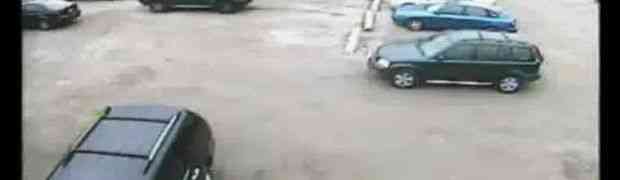 Kada pogledate kako ona parkira svog BMW-a ostat ćete u šoku (VIDEO)