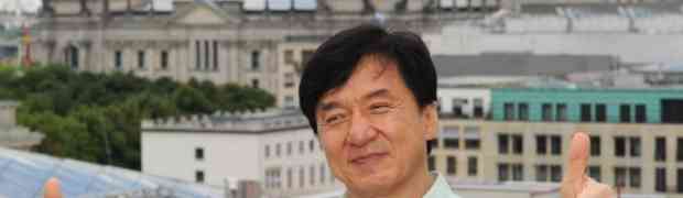 Izdaje ga snaga: Pogledajte kako danas izgleda legendarni glumac Jackie Chan (FOTO)