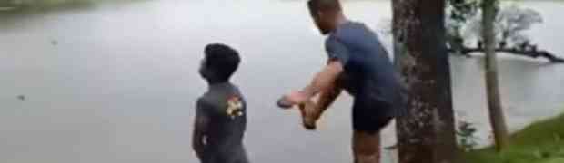 Htio je da nogom šutne mladića koji je urinirao u rijeku. Poslije ovoga NEĆE VIŠE NIKAD! (VIDEO)