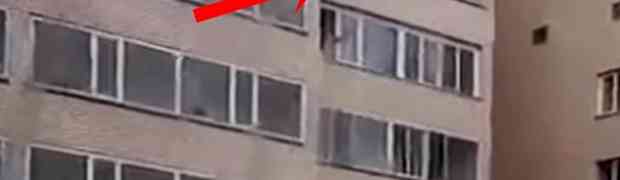 JUNAK MJESECA: Čovjek uhvatio dijete nakon pada sa 10. sprata zgrade! (VIDEO)